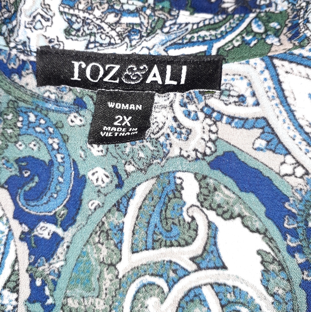 Women's blue paisley blouse 2XL